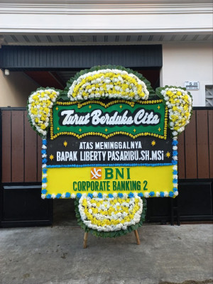 Papan Bunga Duka di Meral