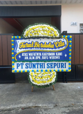 Papan Bunga Duka di Meral