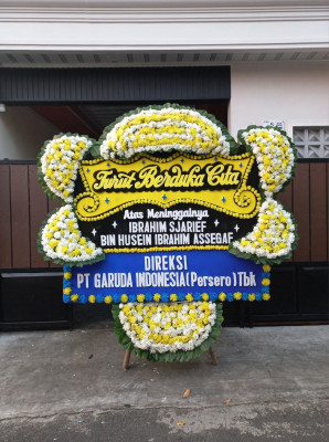 Papan Bunga Duka di Meral