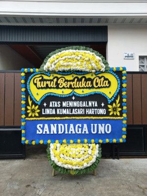 Papan Bunga Duka di Meral